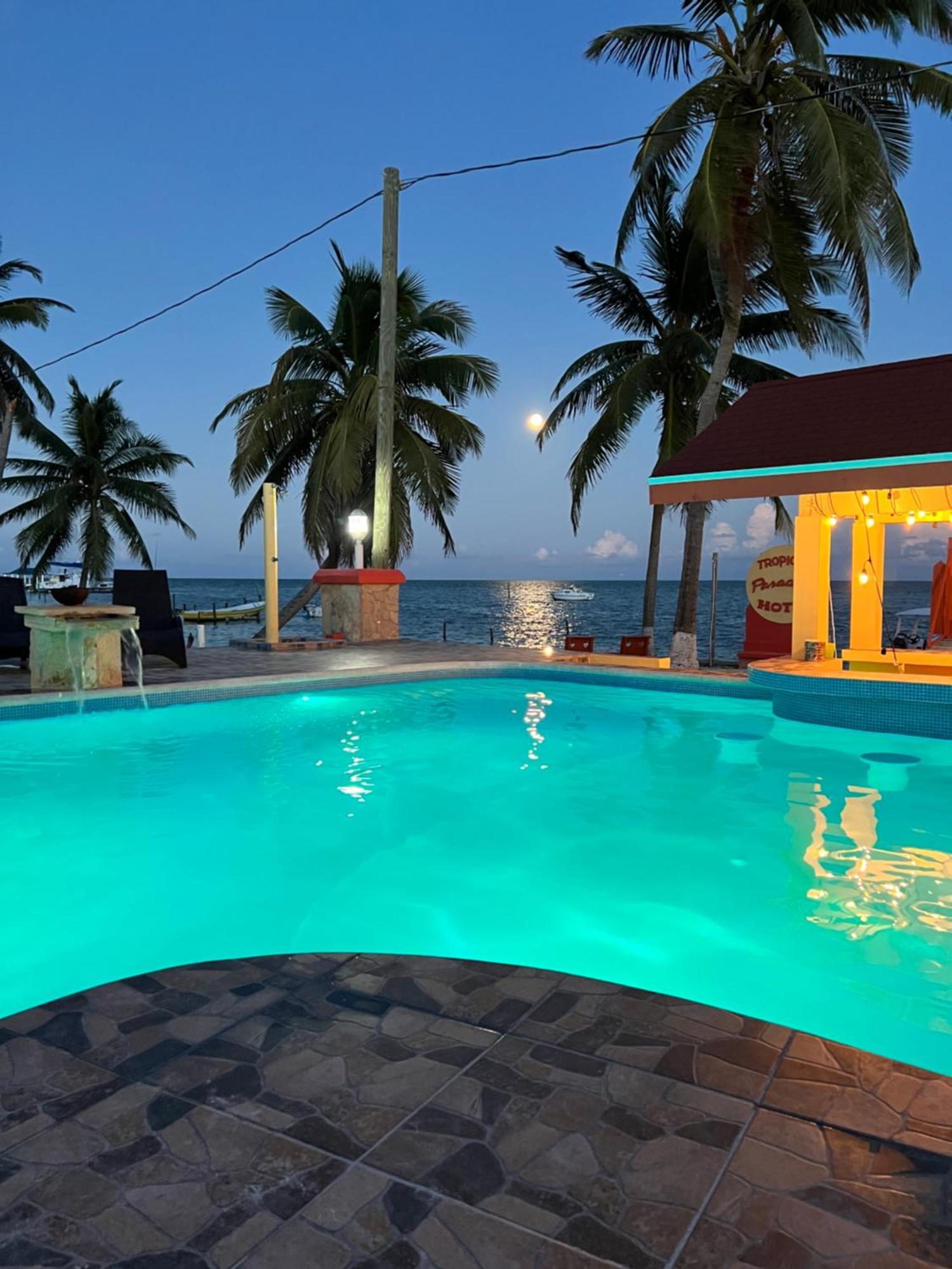 Tropical Paradise Express Caye Caulker Exterior foto